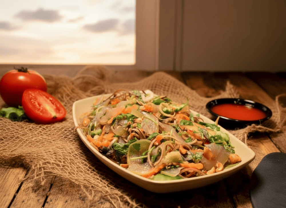 Một món nộm với sự hòa quyện của vị chua, cay và mặn, tạo nên hương vị đặc trưng khó quên